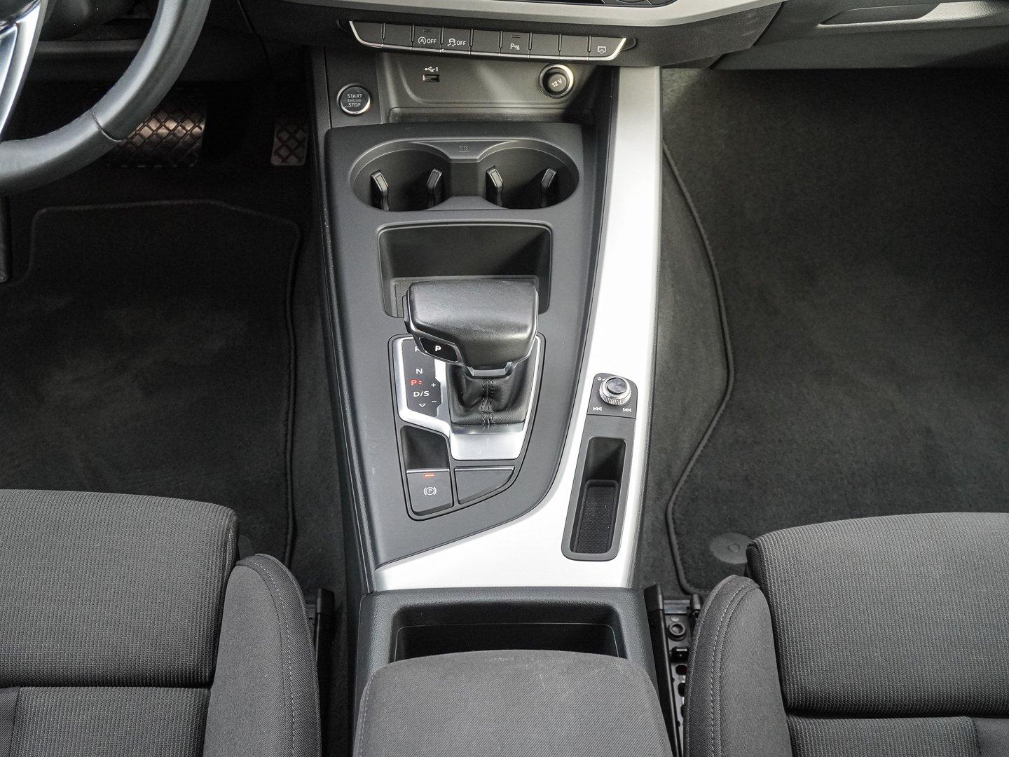 Audi A4 Avant 35 TFSI S tronic AHK ACC SHZ SPUR NAVI