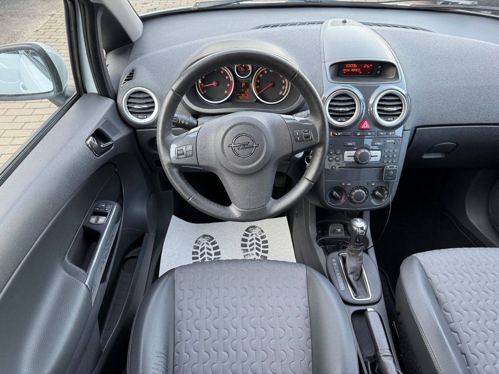 OPEL Corsa, 2011, Benzin, 101 PS