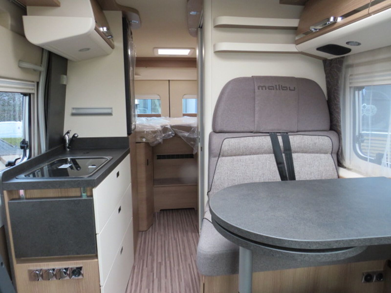 Fahrzeugabbildung Malibu Van comfort GT skyview 640 LE Aktionspreis