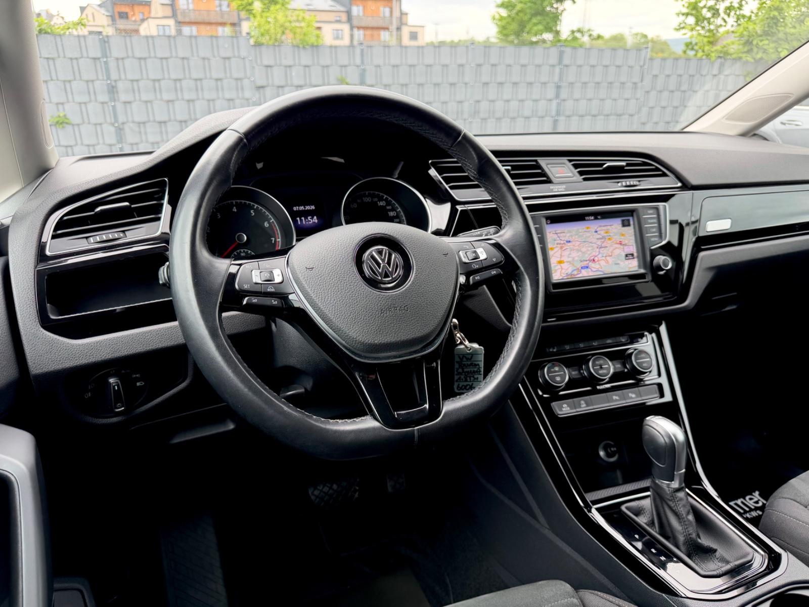 Volkswagen Touran Highline 1.8 TSI DSG /NAVI/LED/ACC/CAM/