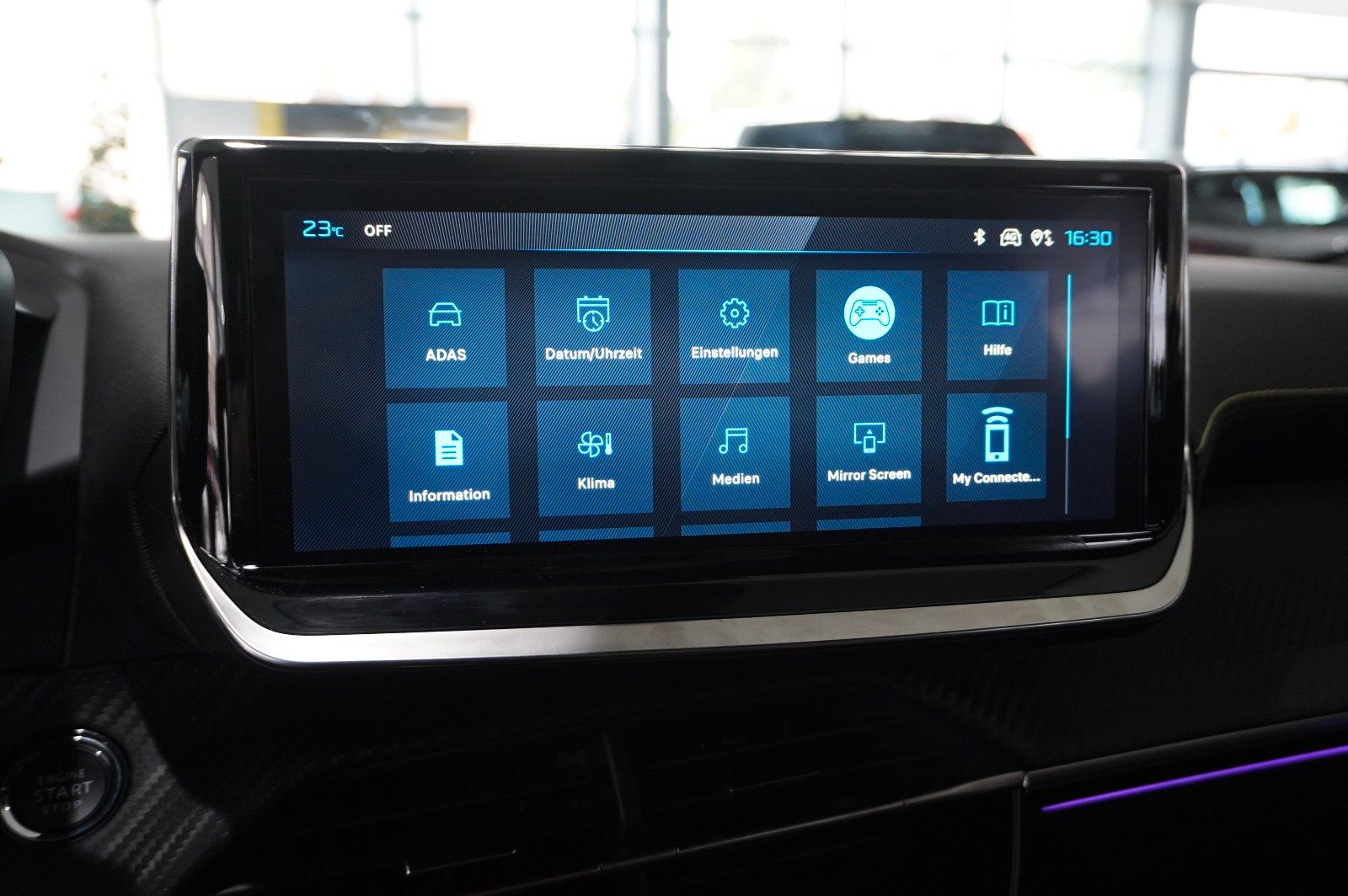 Fahrzeugabbildung Peugeot 2008 1.2 HYBRID GT E-DSC NAVI/LED/KAMERA/SPORT