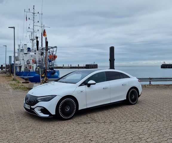 MERCEDES-BENZ EQE 43 AMG Voll,Hyper,Garantie,Massage