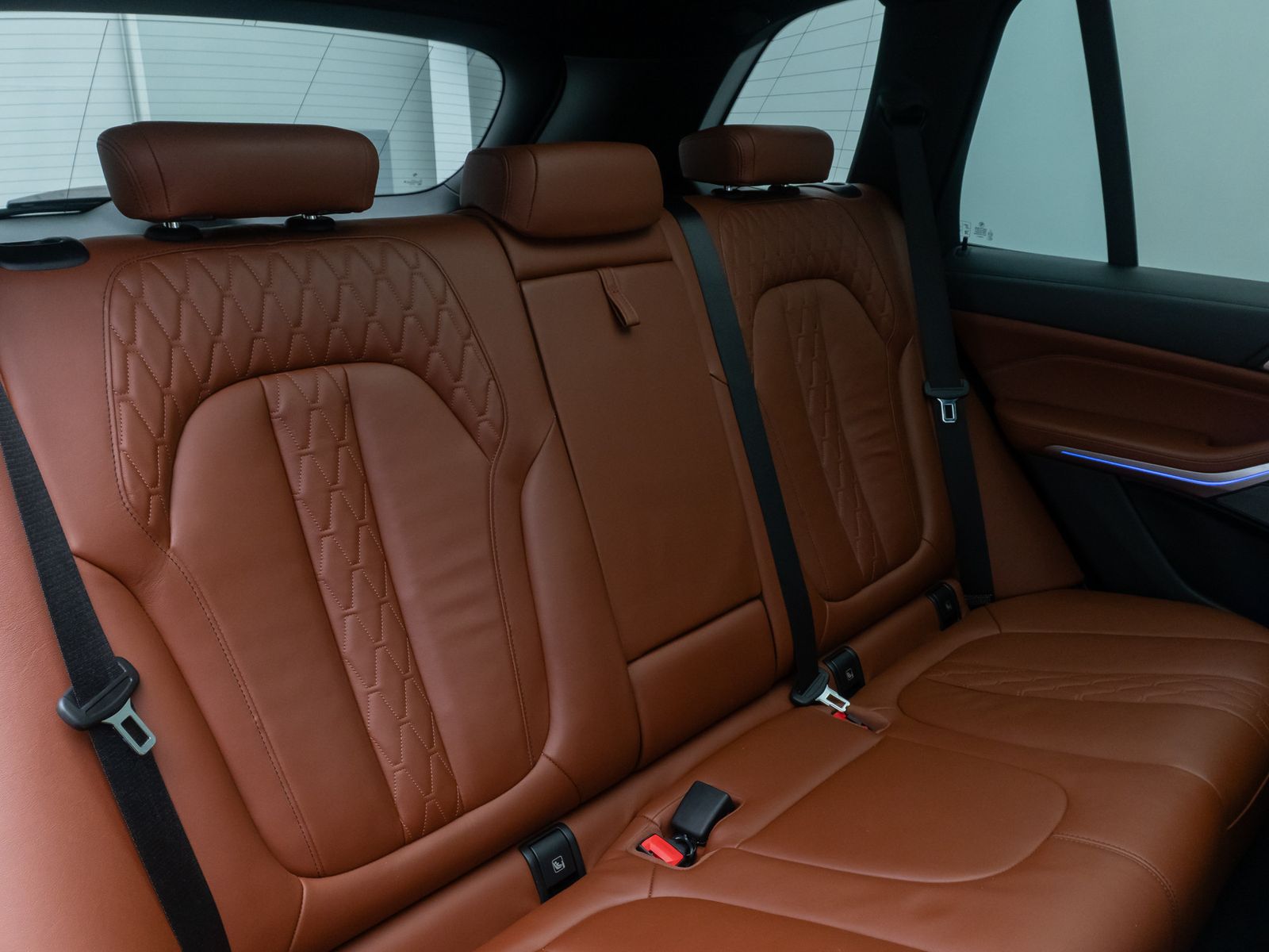 Fahrzeugabbildung BMW X5 xD40d M Sport 360° Laser DAB H/K HUD Panorama