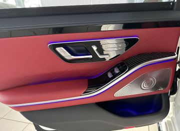 Fahrzeugabbildung Mercedes-Benz S 350d Lang AMG 360°HUD Liegesitz Burmester Voll