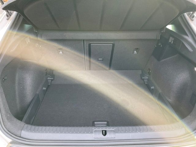 Formentor 1.5 TSI DSG Navi AHK klappbar 360 Kame