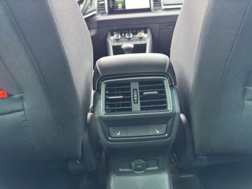 Skoda Karoq 1.5 TSI DSG Drive *2XPDC*LED*VARIO* NAVI