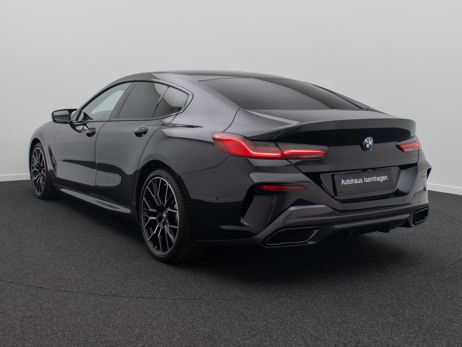 Fahrzeugabbildung BMW M850i xD GC 360° Laser SoftCl DisplKey Belüftung