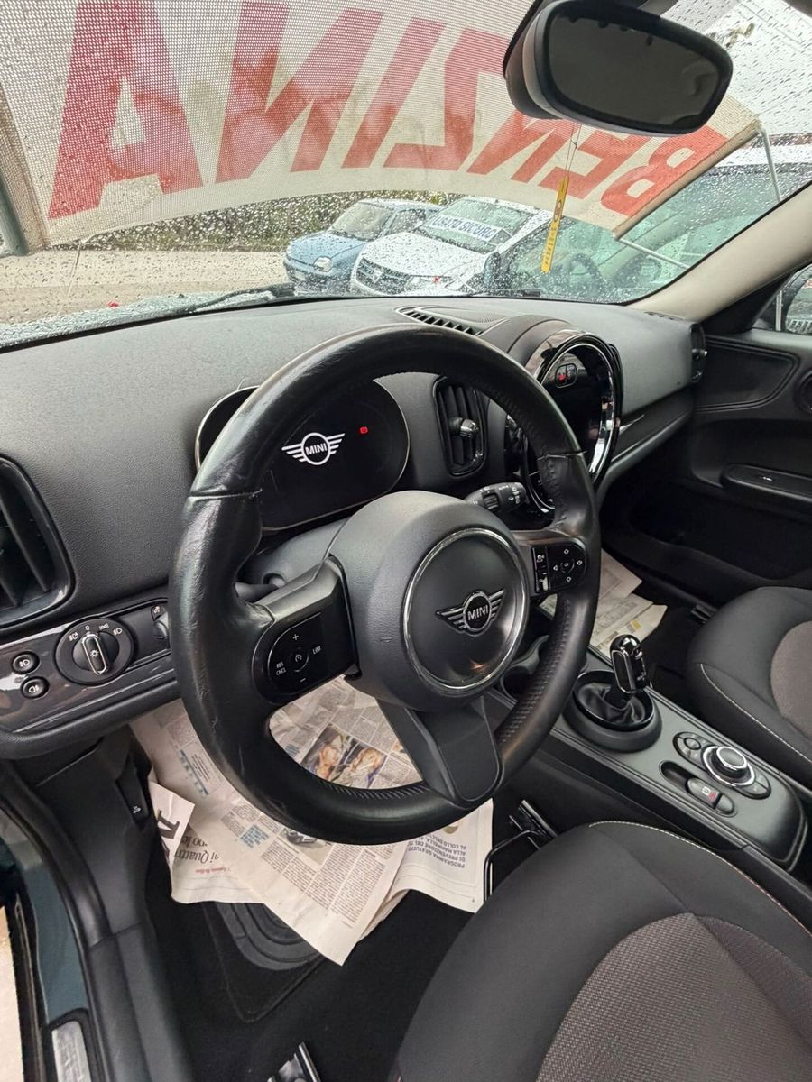 MINI Mini Cooper Countryman 1.5 JCW ALL4 imagem 2