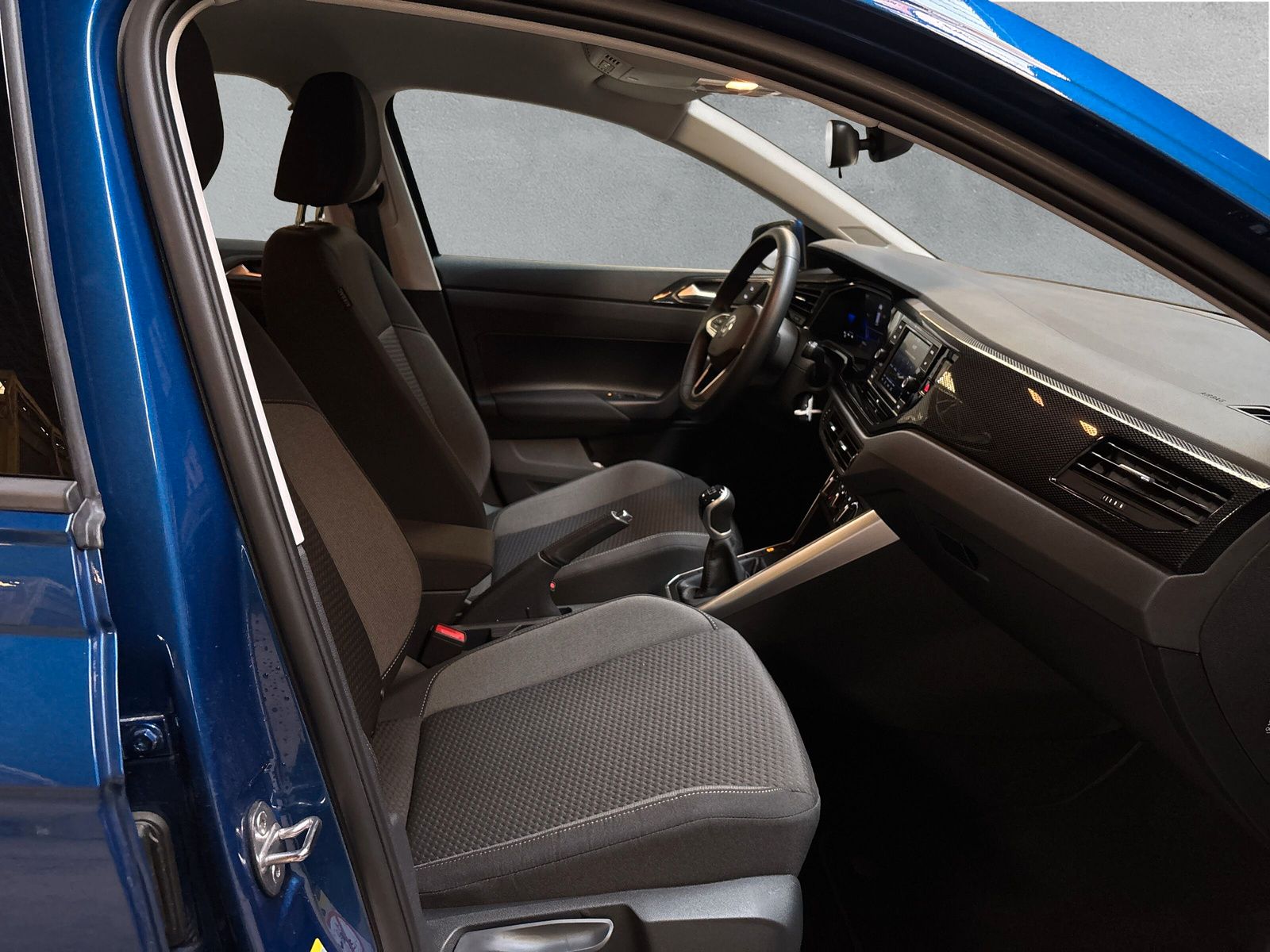Fahrzeugabbildung Volkswagen Polo 1.0 TSI Life LED PDC AppConnect