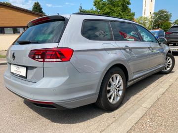 Volkswagen Passat Variant - 4