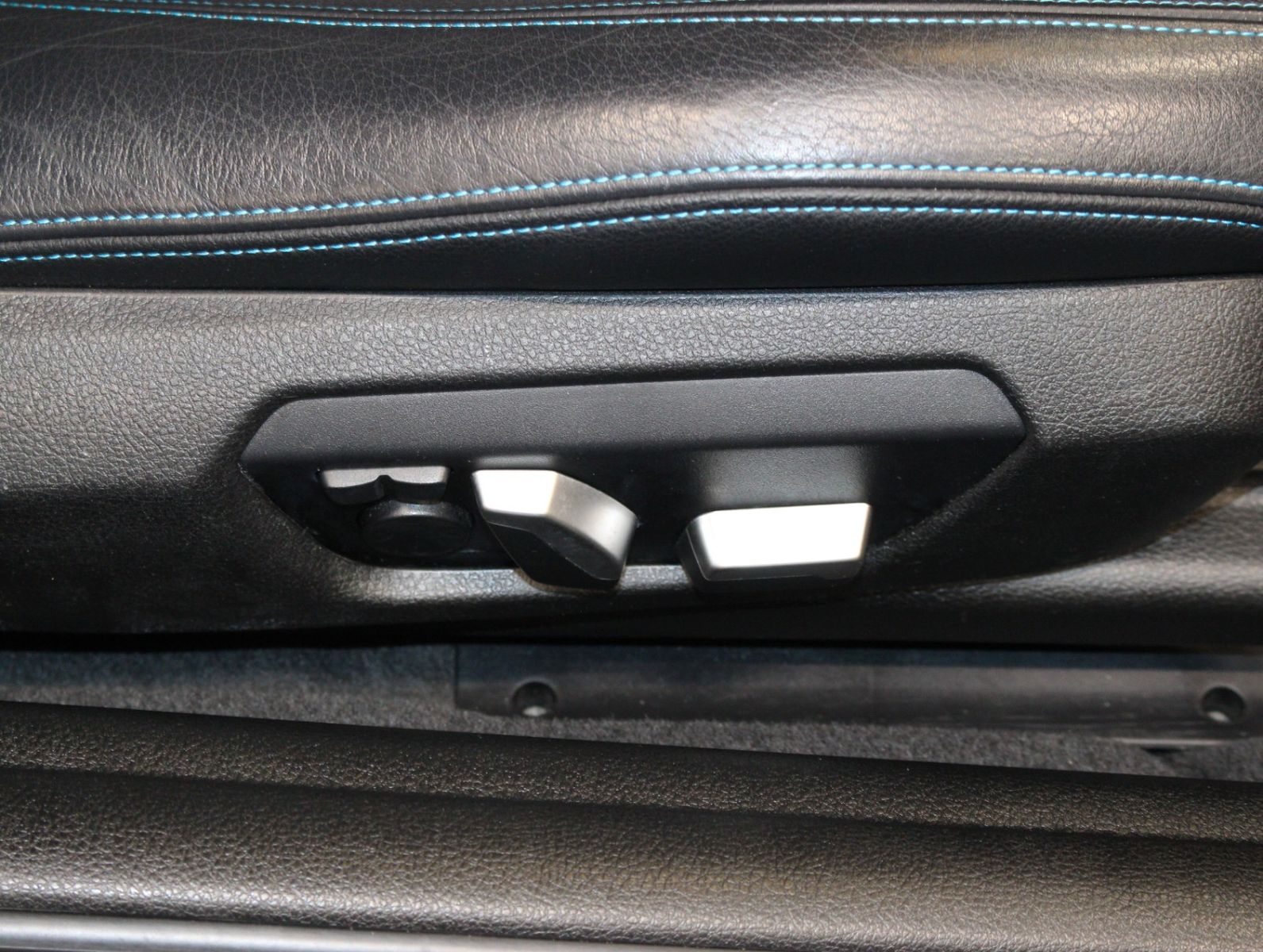 Fahrzeugabbildung BMW M2 Coupe M Drivers*Kamera*Memory*Harman Kardon