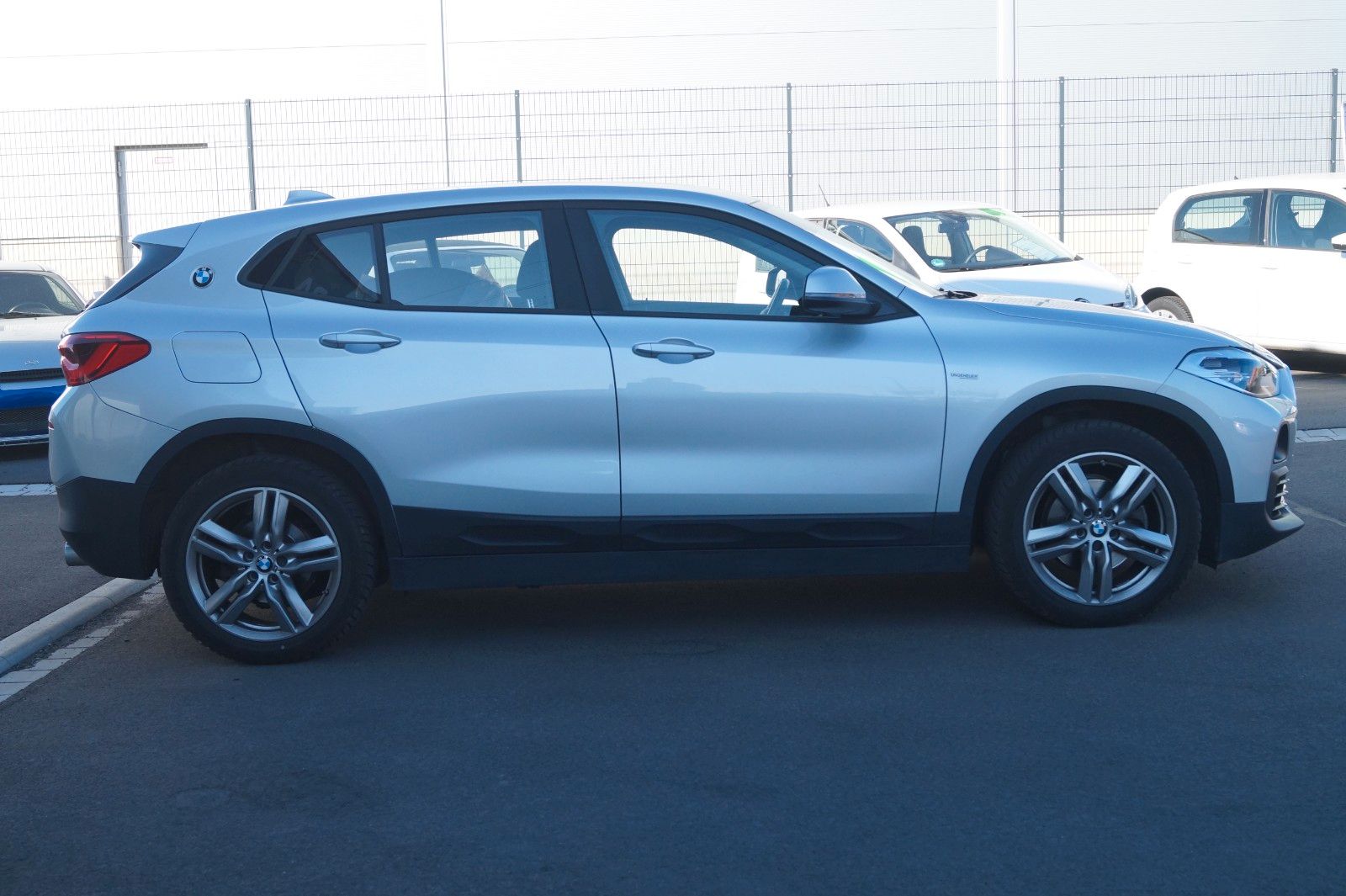 Fahrzeugabbildung BMW X2 sDrive 18 d Advantage