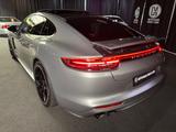 Porsche Panamera 4 S Diesel Chrono Panorama GT Silber - Porsche Panamera 4s mit Diesel-Antrieb