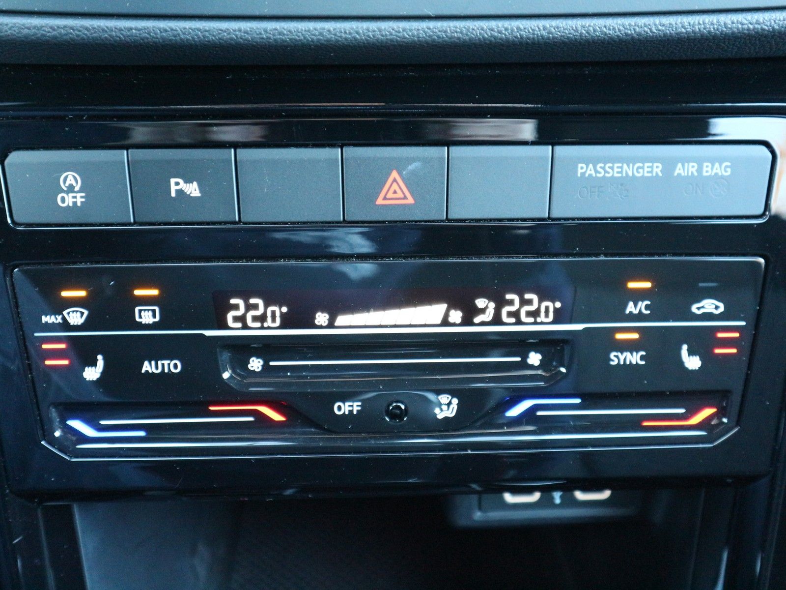 Volkswagen T-Cross - Bild 17
