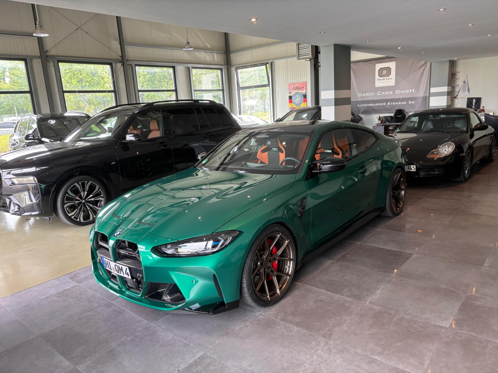 showroom-image-top