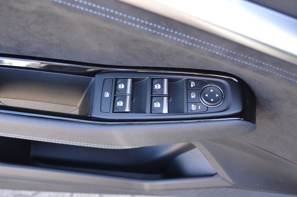 Fahrzeugabbildung Renault Espace VI   Esprit Alpine E-Tech Hybrid Panorama