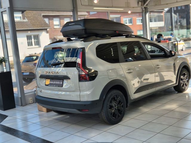 Dacia Jogger Extreme Hybrid 155 Winter, Navi, Driving