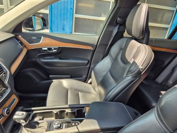 Volvo XC90 - 9