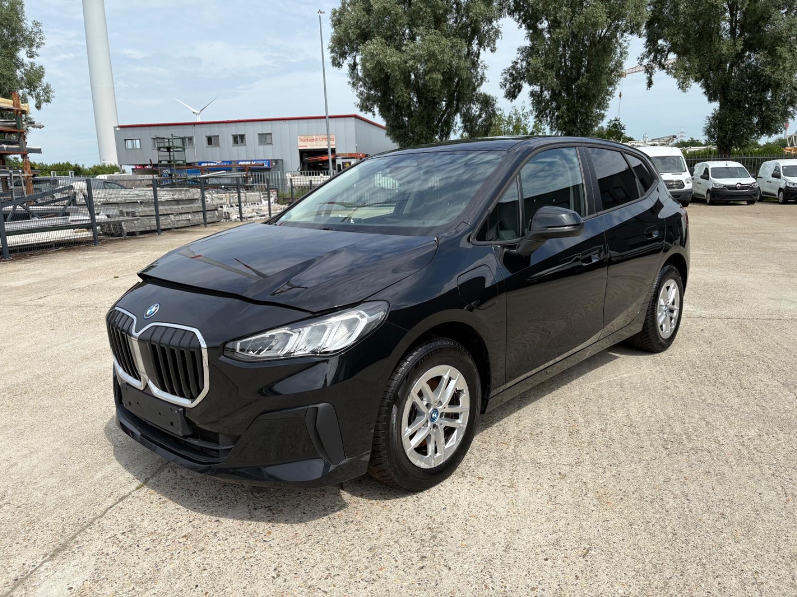BMW 225 E Active Tourer X-DRIVE 180KW / 19GR-CO2