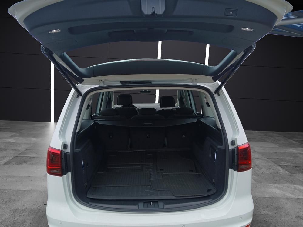 Fahrzeugabbildung SEAT Alhambra TSI Style 7-Si Xenon Navi GRA RFK SH LM