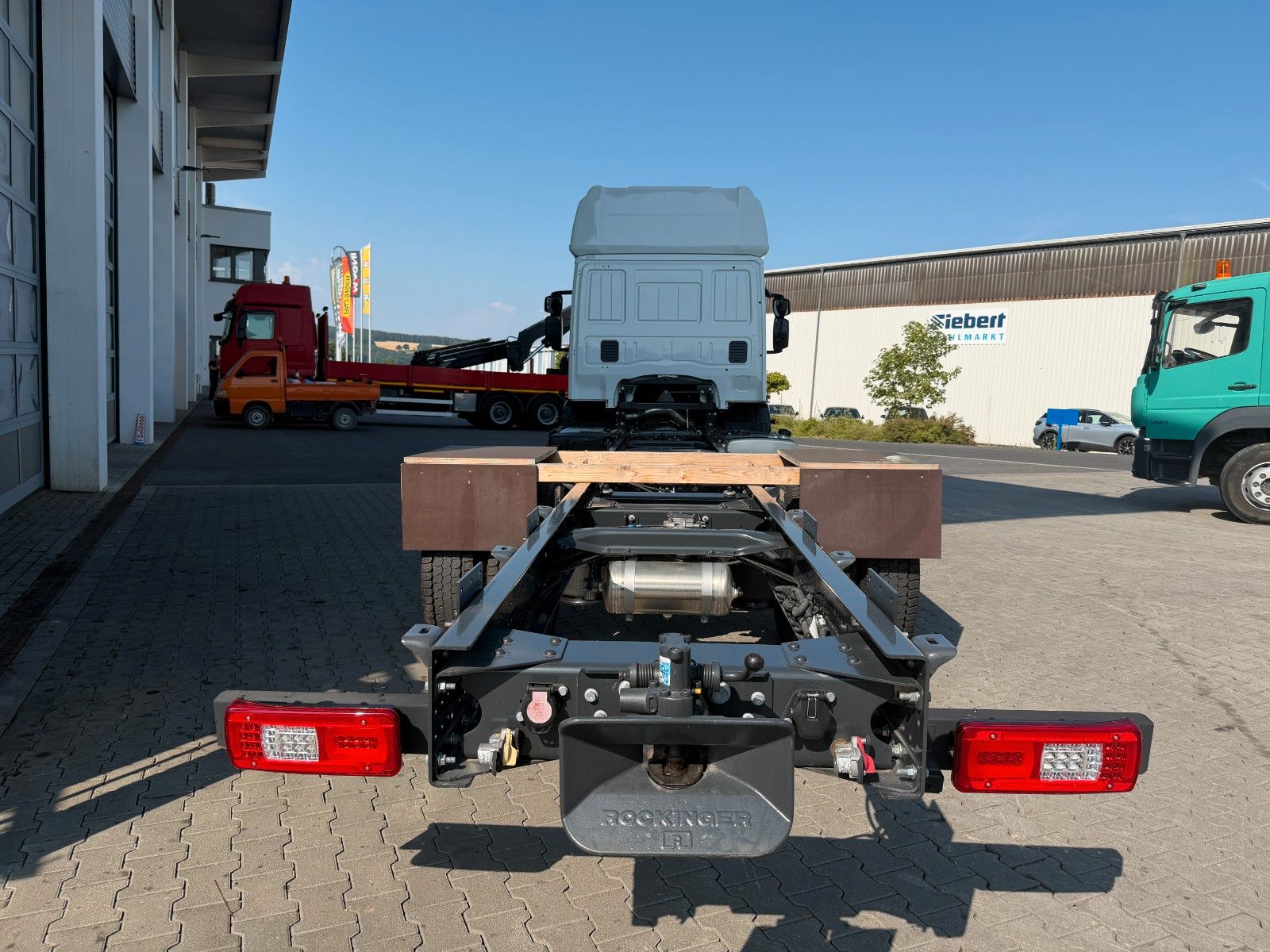 Fahrzeugabbildung Iveco Eurocargo ML140E28/P Bett AHK Klima Standheizung