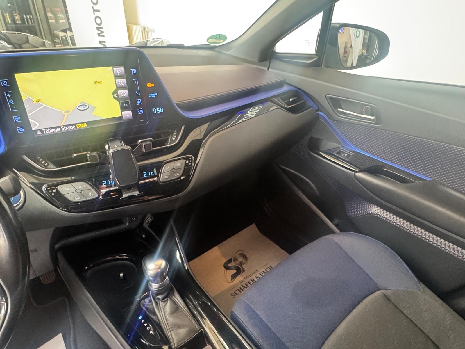 Toyota C-HR Hybrid Style