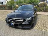 Mercedes-Benz E-Klasse 300 Diesel  Zuverl... - Mercedes-Benz E 300 in Solingen