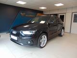 Audi Q3 2.0 TFSI quattro *AHK*SLine*Xenon* - Audi Q3: Allradantrieb