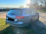 Volkswagen Passat 2.0 TDI SCR 140kW DSG 4M Highl. Varia... - Volkswagen Passat: TDI 140