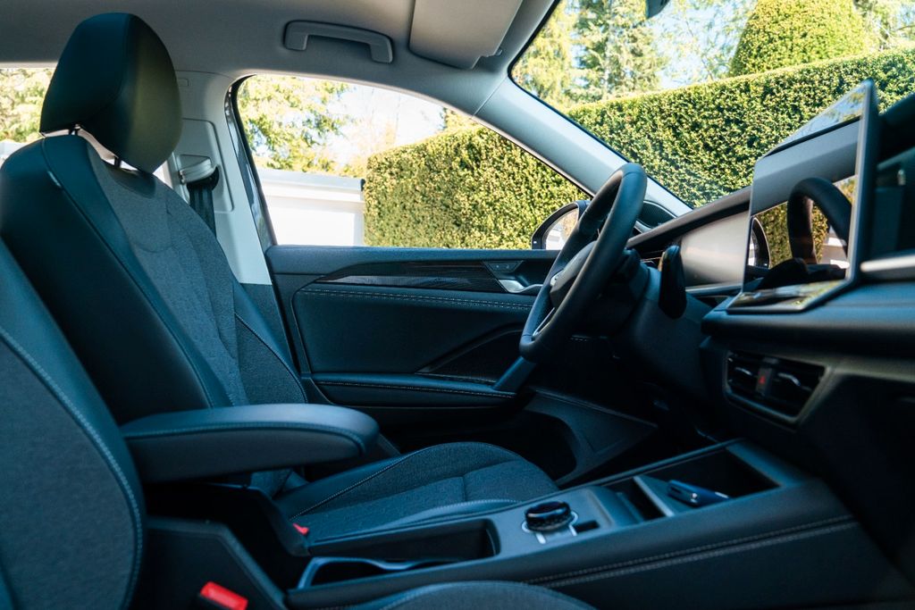 VW Tayron 1.5 eTSI Life/ AHK/ IQ DRIVE/ PANO/ ACC VW Tayron 1.5 eTSI Life/ AHK/ IQ DRIVE/ PANO/ ACC