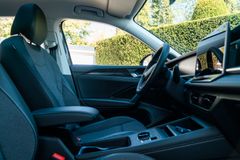 VW Tayron 1.5 eTSI Life/ AHK/ IQ DRIVE/ PANO/ ACC VW Tayron 1.5 eTSI Life/ AHK/ IQ DRIVE/ PANO/ ACC