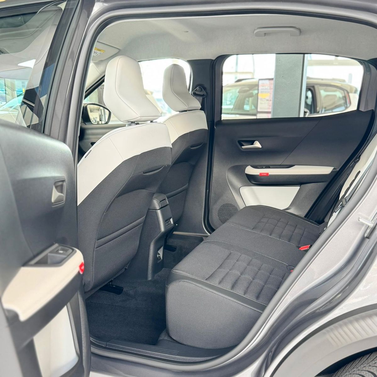 Fahrzeugabbildung Citroën C3 Aircross Hybrid 145 PLUS