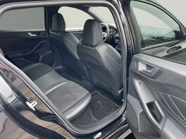 Ford Focus Turnier ST Performance+Kamera+Navi+B&O