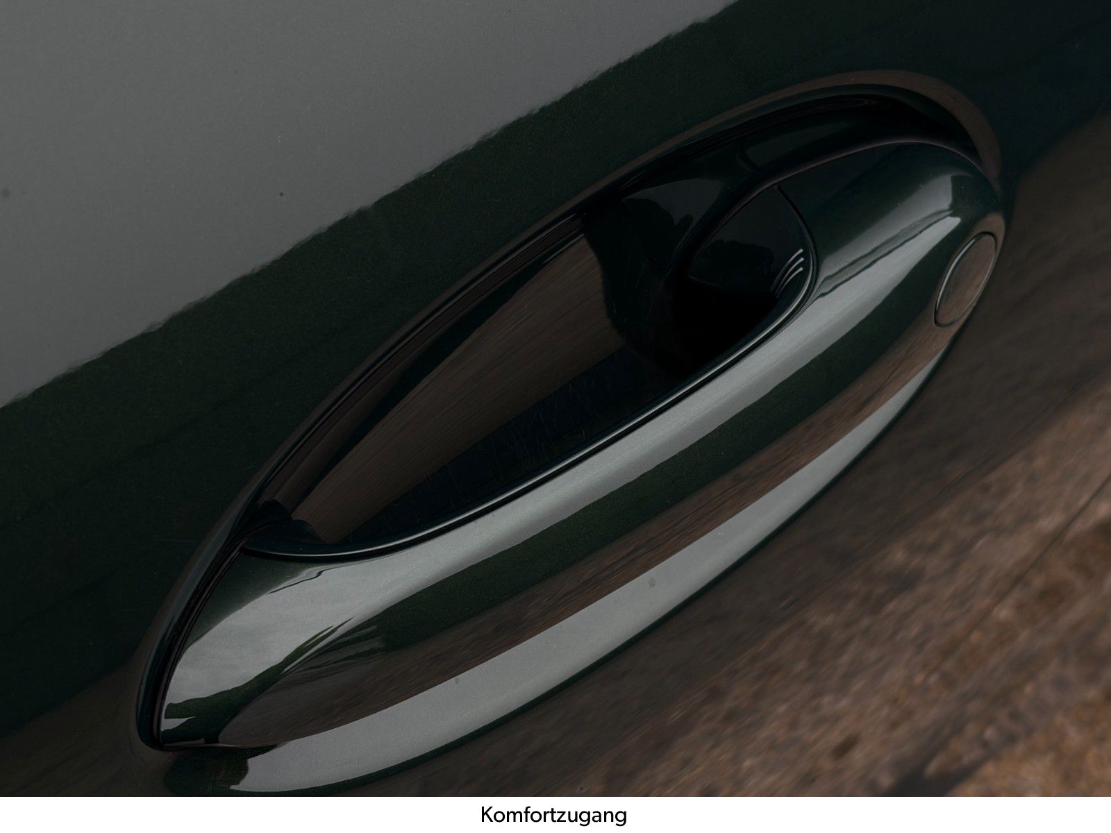 Fahrzeugabbildung BMW M440i xDr M Sport Pro Laser StHzg HUD HK S-Dach