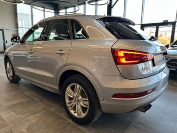 Audi Q3 sport quattro *TOTWASSIST*LED*NAVI*AHK*KAM*