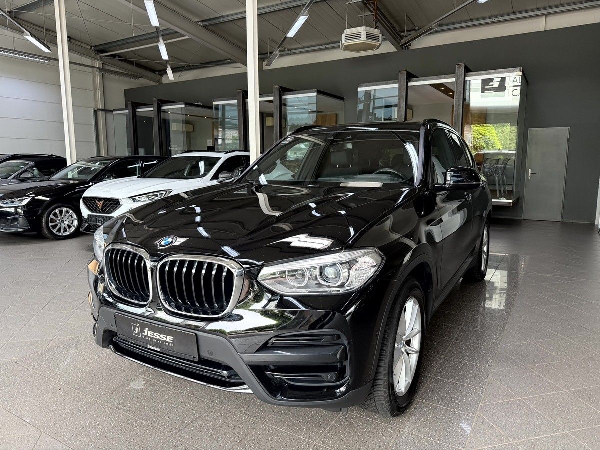BMW X3  20d xDrive Advantage LED Navi RCAM AHK 