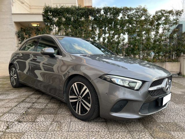 MERCEDES-BENZ MERCEDES-BENZ A 180 d Automatic