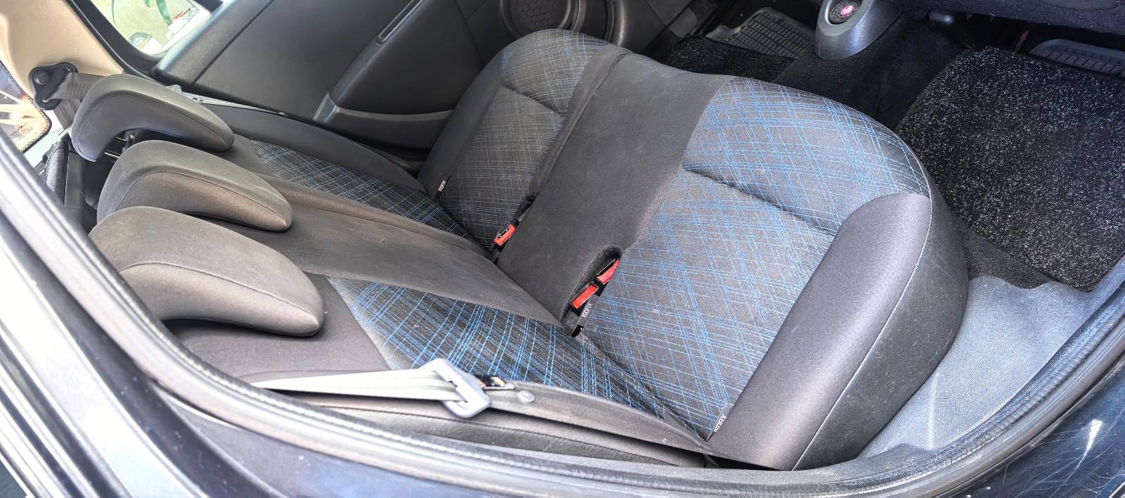 Renault Clio 2009 — photo 18