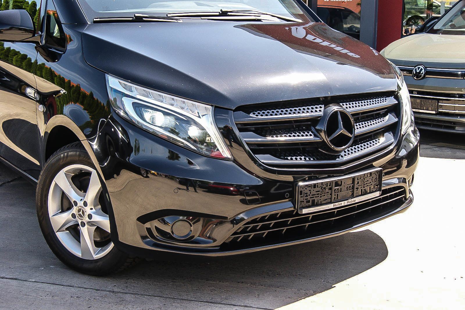 Fahrzeugabbildung Mercedes-Benz Vito Mixto 119 CDI 4x4 lang LED NAVI STANDHZG