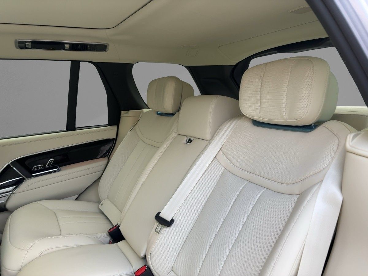 Land Rover RANGE ROVER SWB 4.4 Benzin P530 Autobiography foto 10