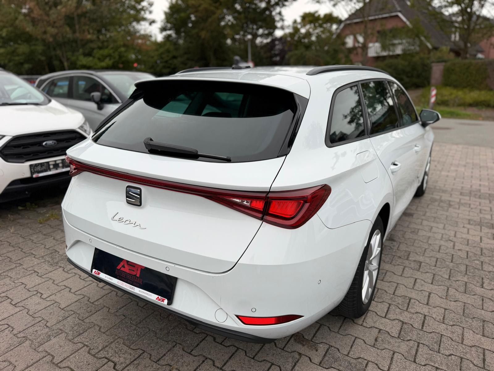 Seat Leon 1.5, Autom,Carplay,Navi,PDC,Kamera,Garantie imagem 3