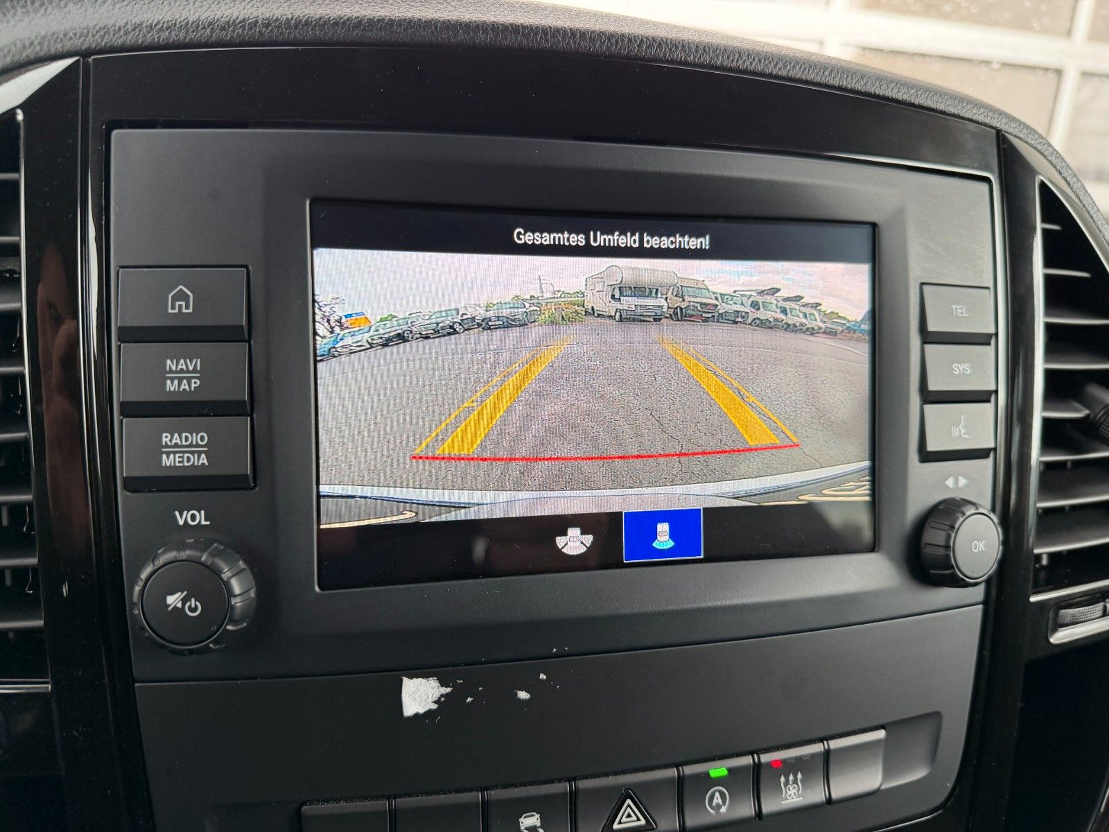 Fahrzeugabbildung Mercedes-Benz Vito 116 CDI Tourer 9G Laderampe Stdheiz LED