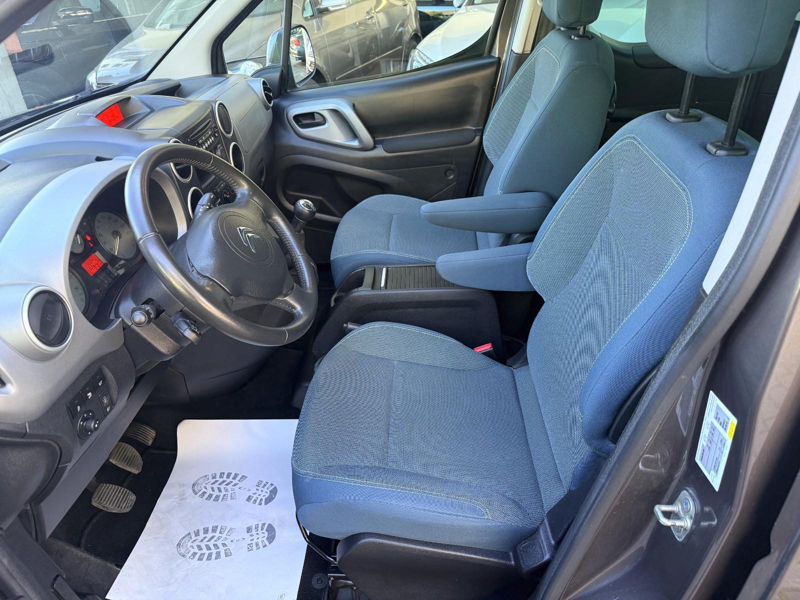 Citroën Berlingo Kombi Selection,Klima,AHK, PDC,1. Hand