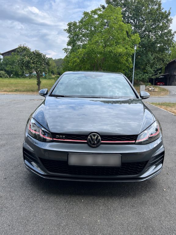 Image of Volkswagen Golf