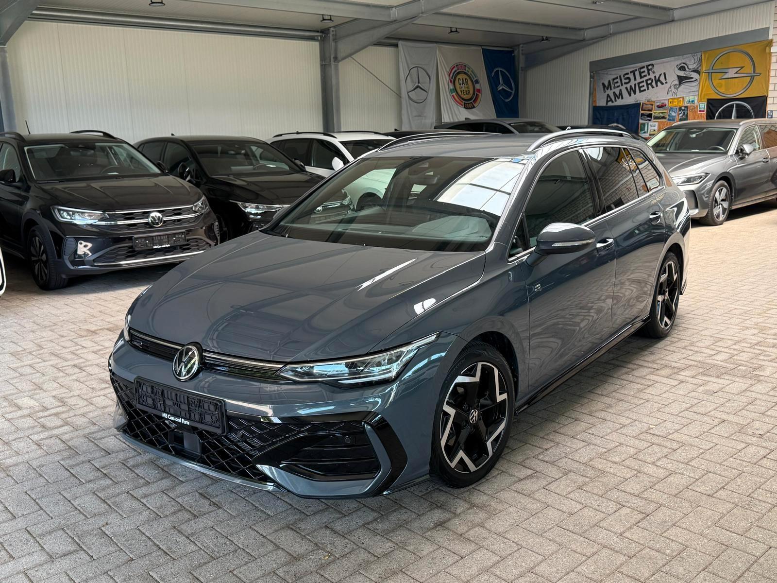 Volkswagen Golf VIII Variant 1.5 TSI R-Line ACC LED RFK SHZ