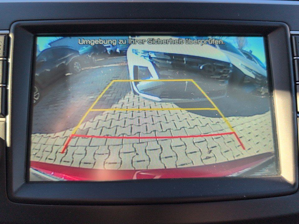 Fahrzeugabbildung Hyundai i20 1.2 ADVANTAGE 2J-GARANTIE KAMERA+CARPLAY+SHZ