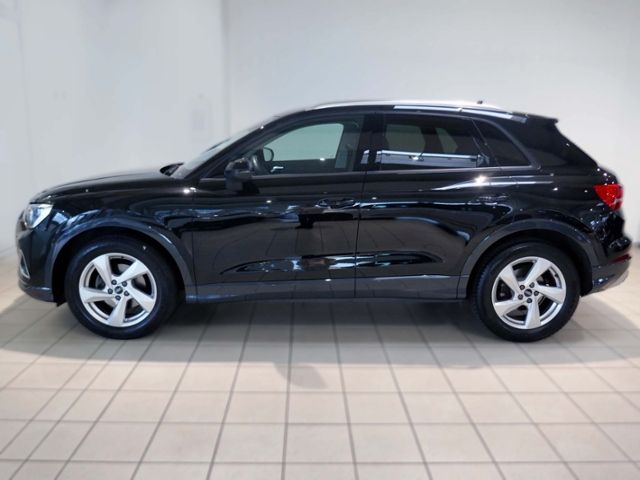Fahrzeugabbildung Audi Q3 35 Advanced 2.0 TDI S-tronic | LED RFK AHK