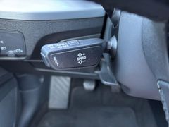 Fahrzeugabbildung Audi Q2 1.5 TSI Sport LED SHZ PDC VIRTUAL NAVI