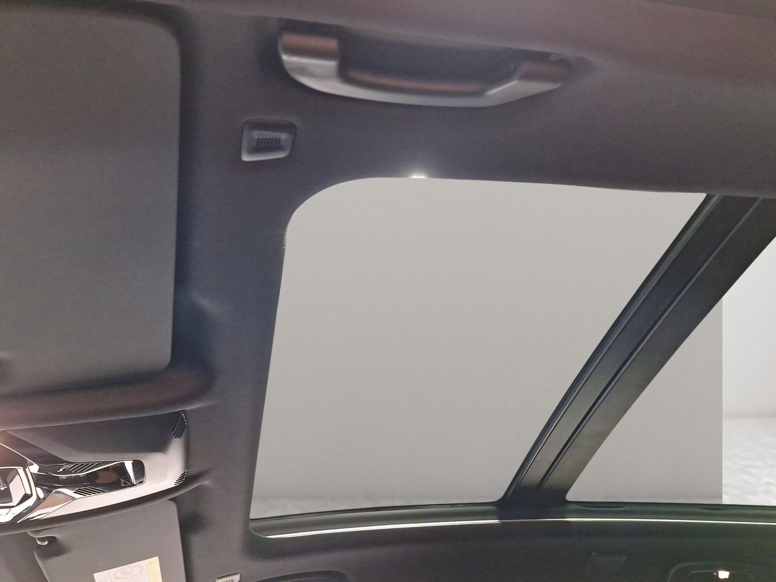 BMW 223 Active Tourer - Bild 18