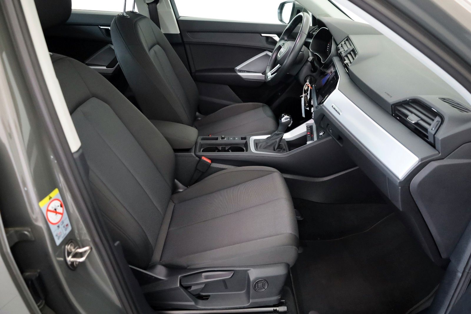 Fahrzeugabbildung Audi Q3 35 TDI quattro Sportback Navi,LED,Kamera,SH